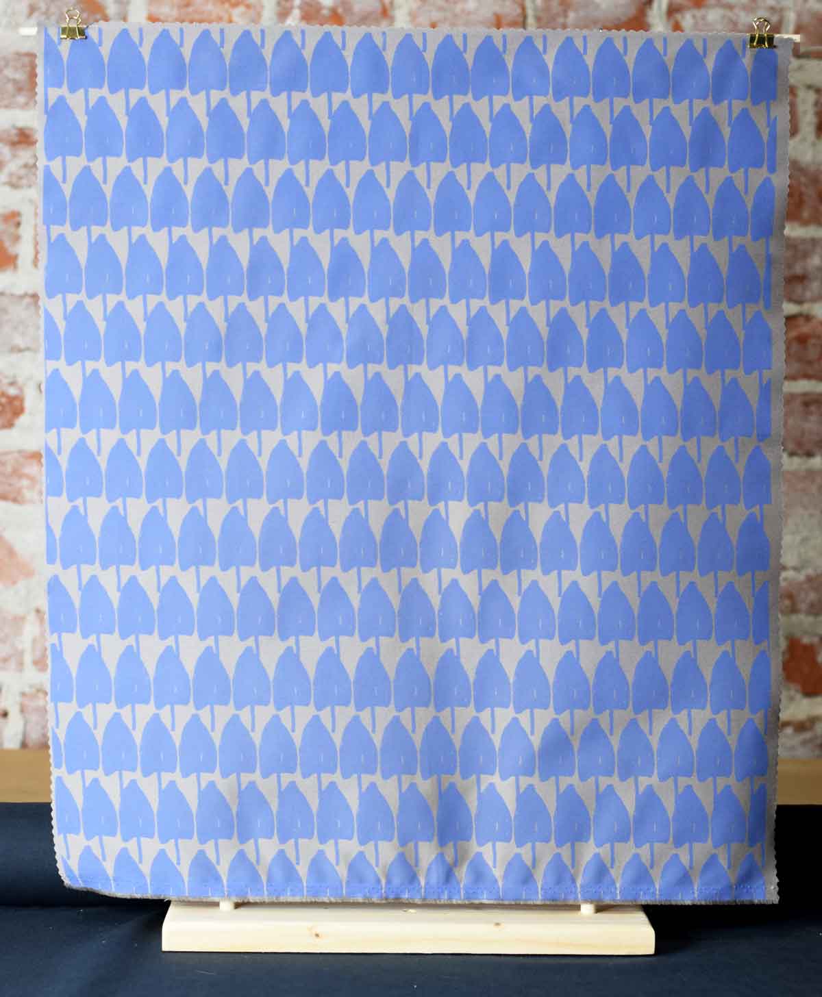 Alice – Bold Retro Texture