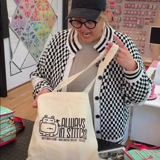 Meeting Tula Pink at AQS QuiltWeek
