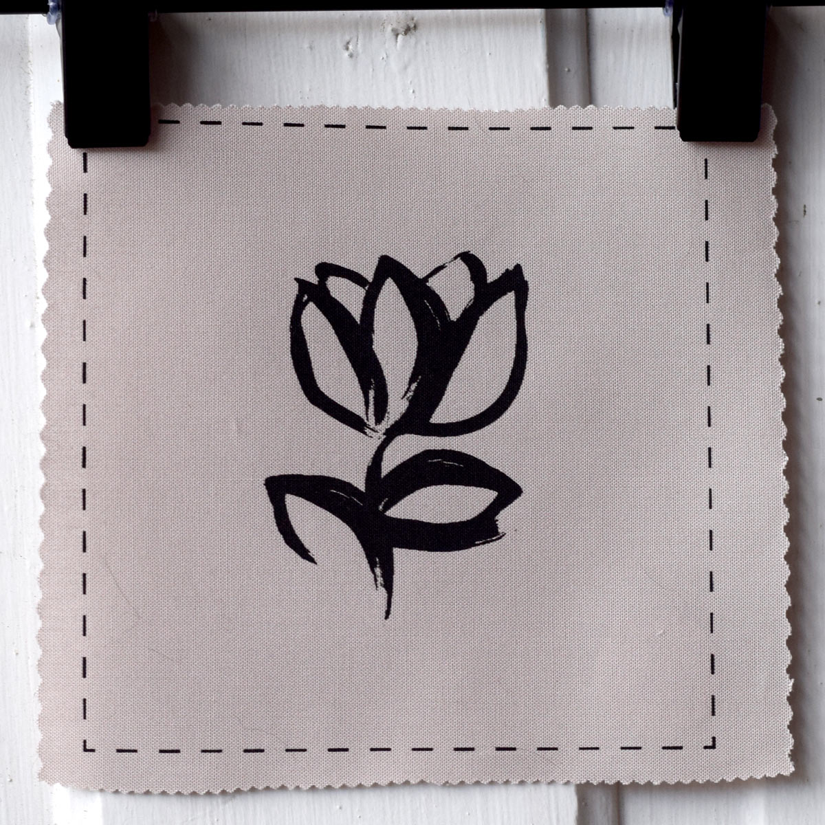 Millicent Mini Flower